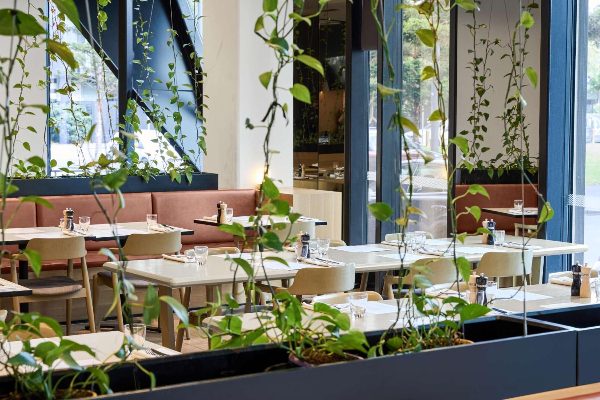 Vibe Hotel Melbourne Docklands Екстериор снимка
