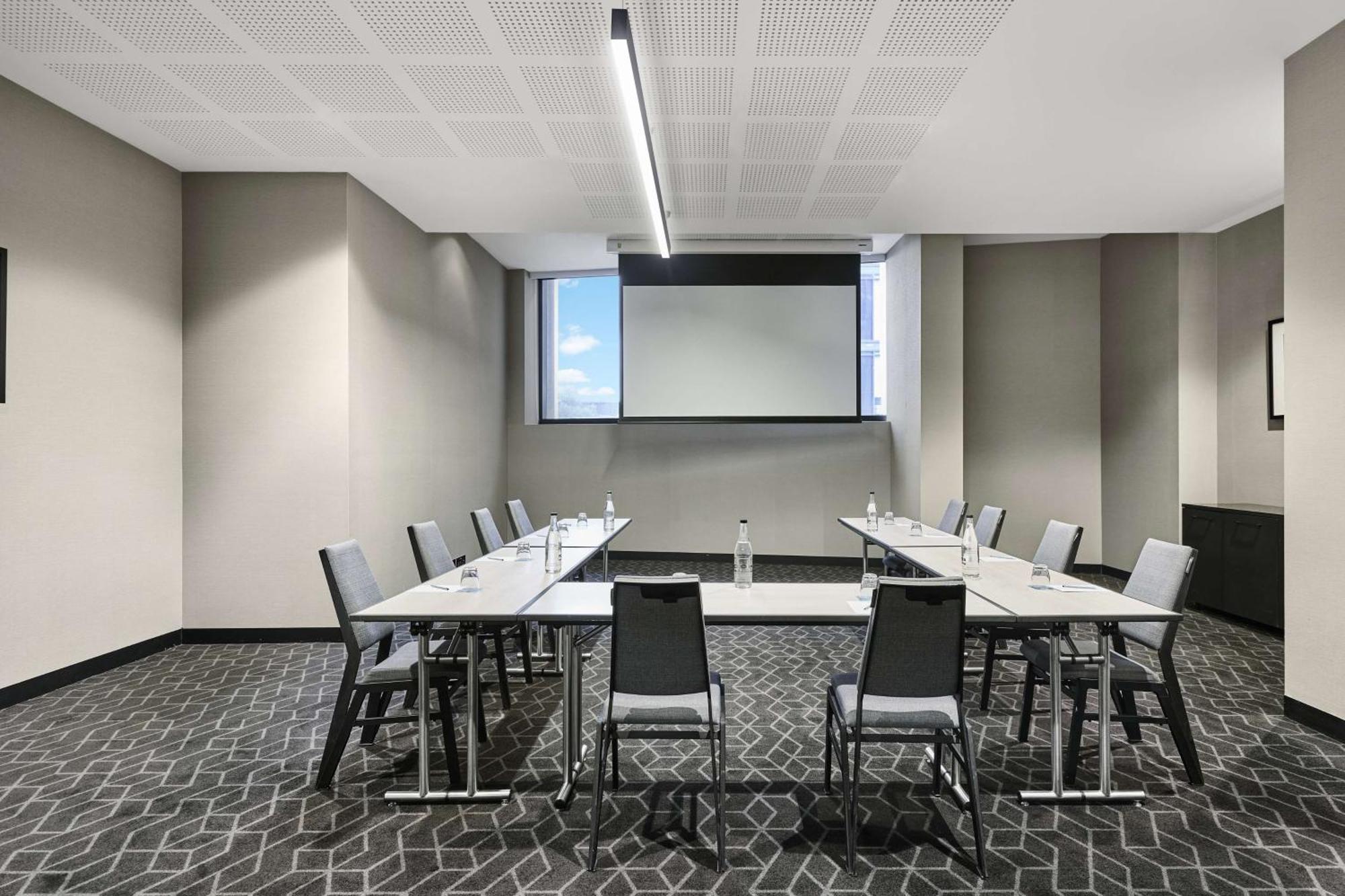 Vibe Hotel Melbourne Docklands Екстериор снимка