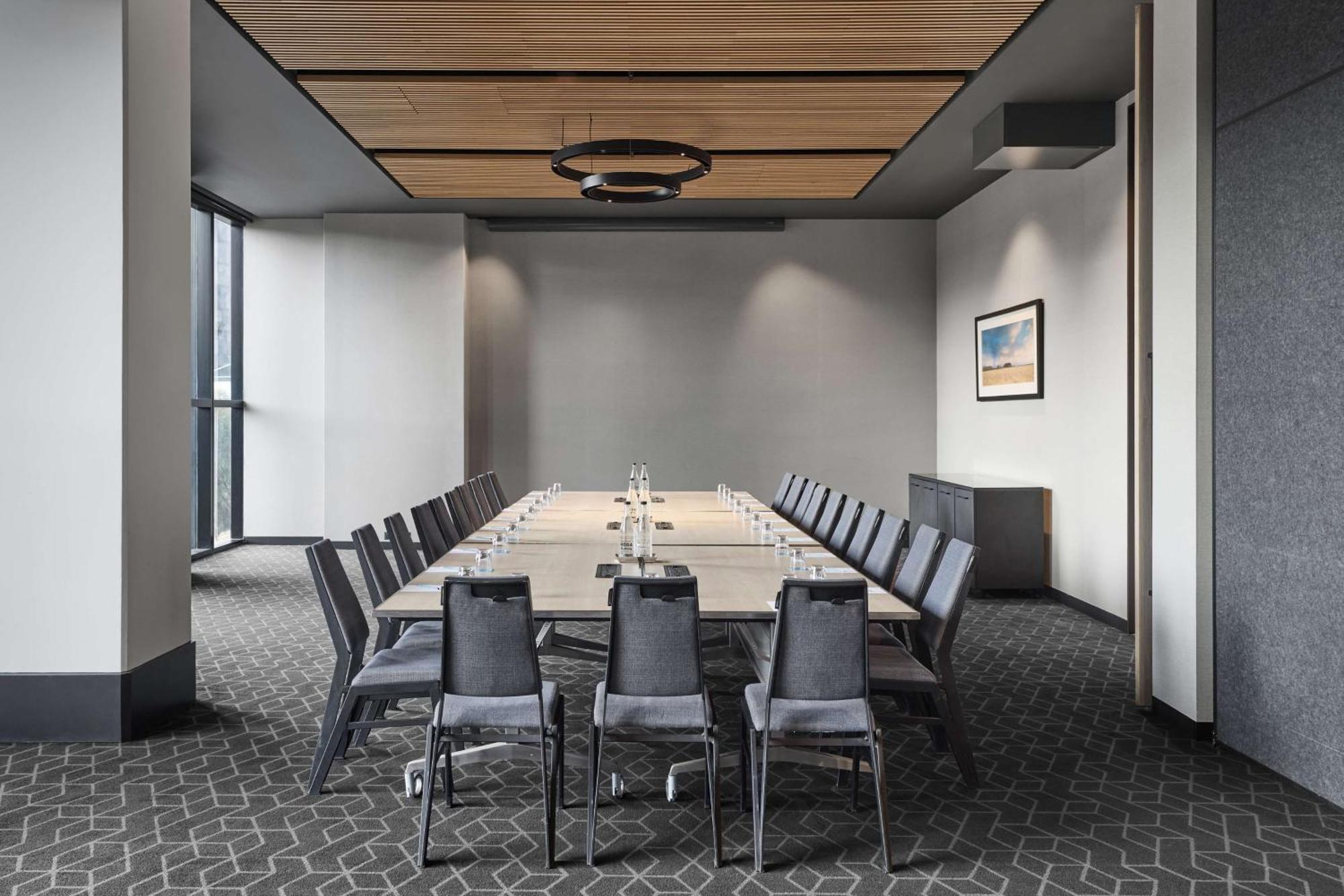 Vibe Hotel Melbourne Docklands Екстериор снимка