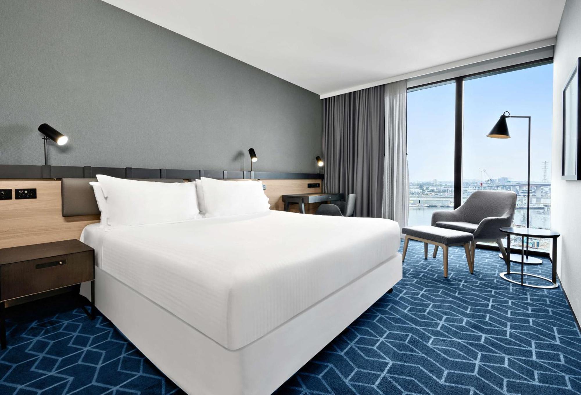Vibe Hotel Melbourne Docklands Екстериор снимка
