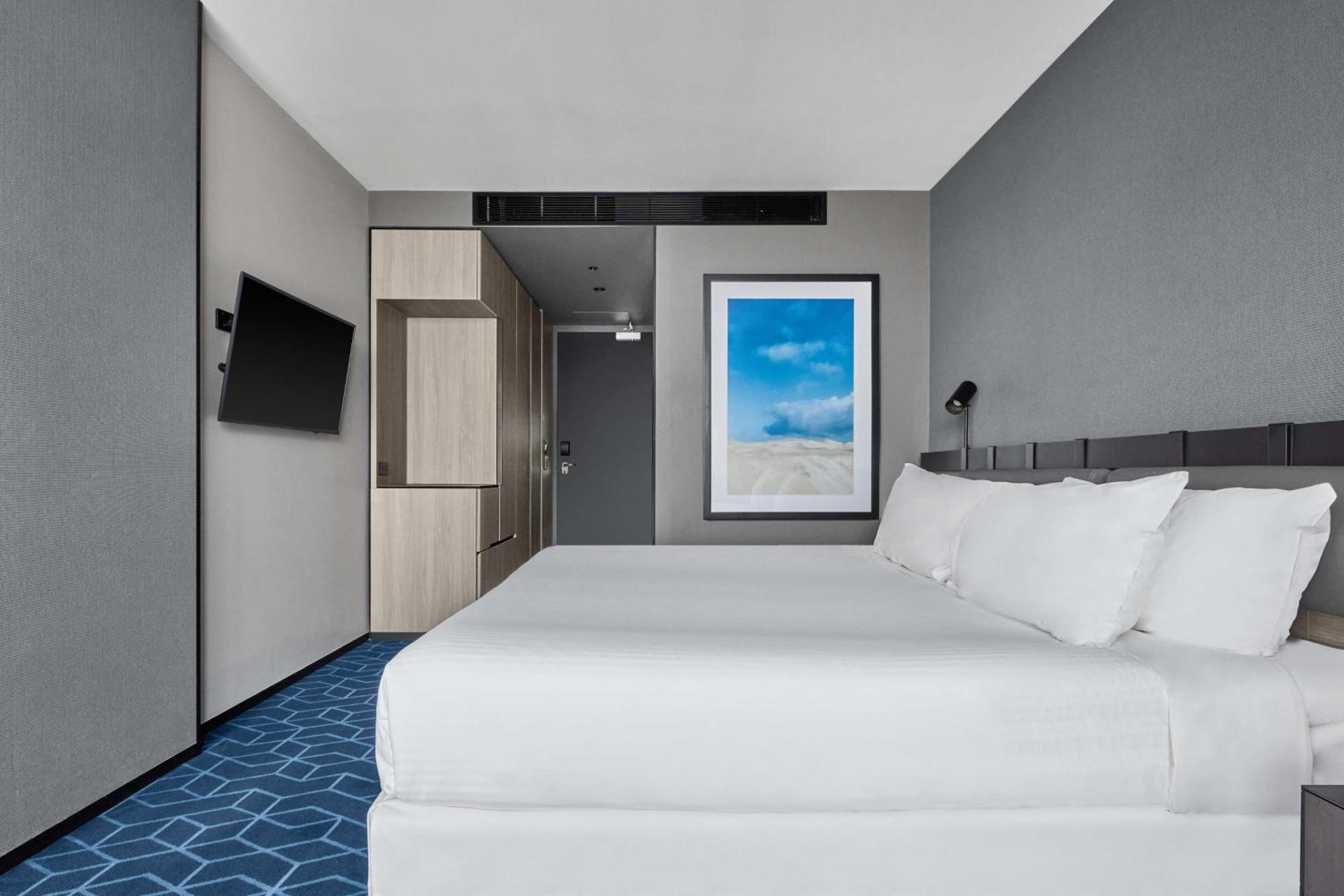 Vibe Hotel Melbourne Docklands Екстериор снимка