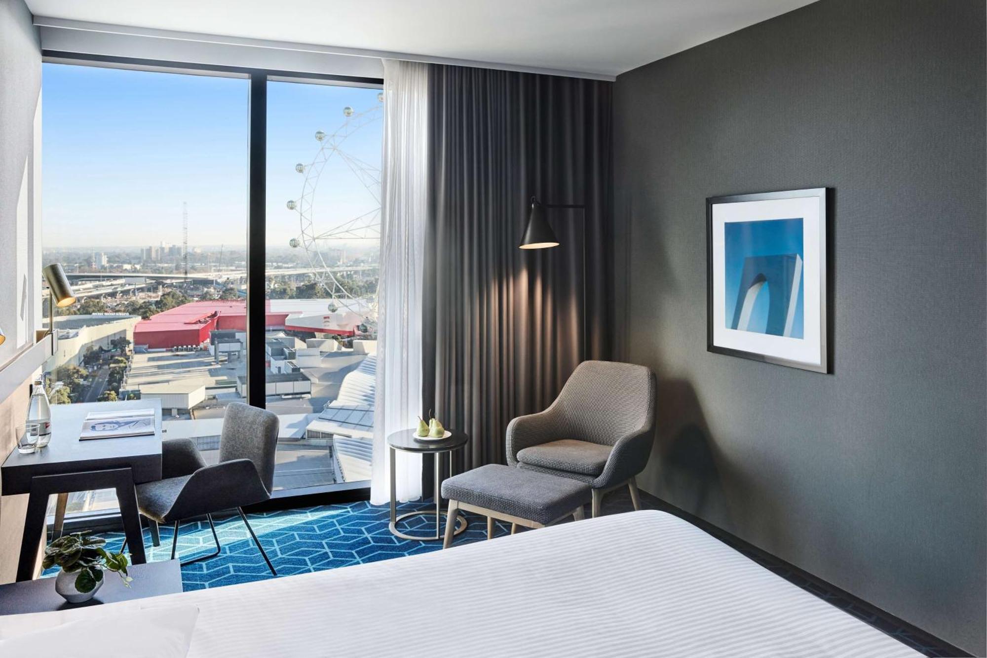 Vibe Hotel Melbourne Docklands Екстериор снимка