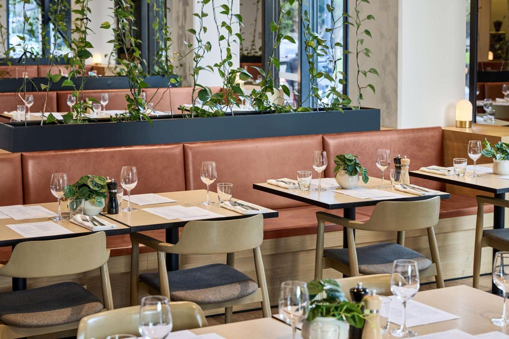 Vibe Hotel Melbourne Docklands Екстериор снимка
