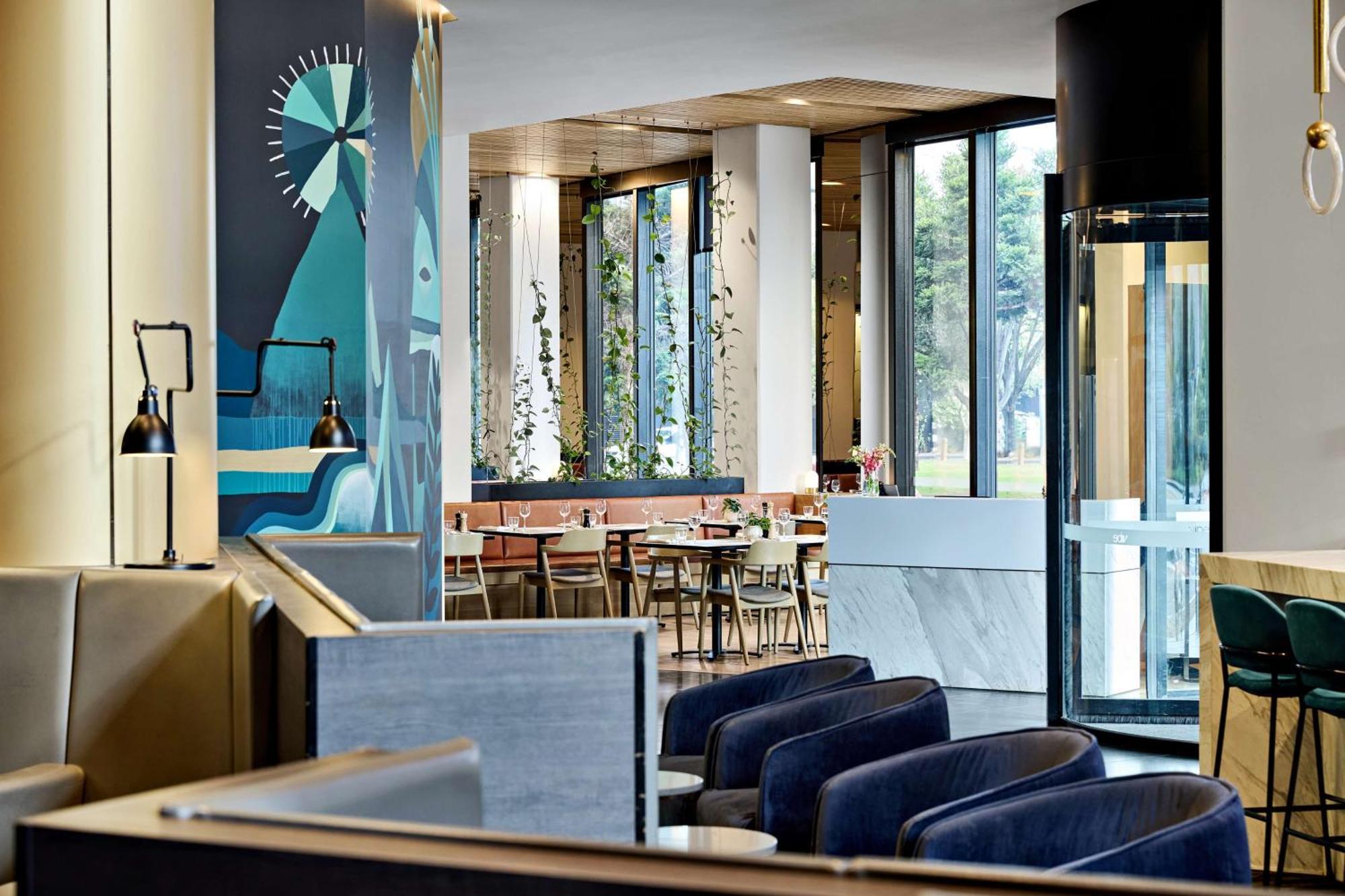 Vibe Hotel Melbourne Docklands Екстериор снимка