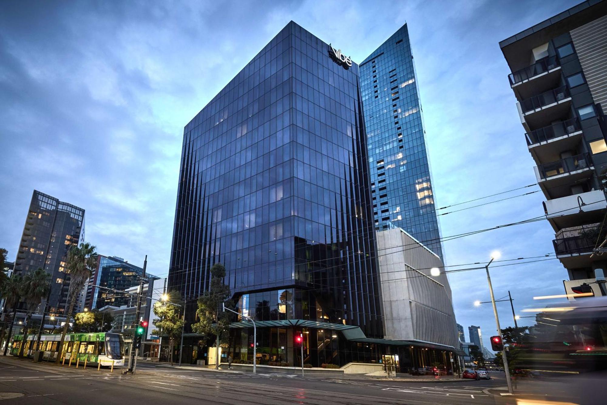 Vibe Hotel Melbourne Docklands Екстериор снимка